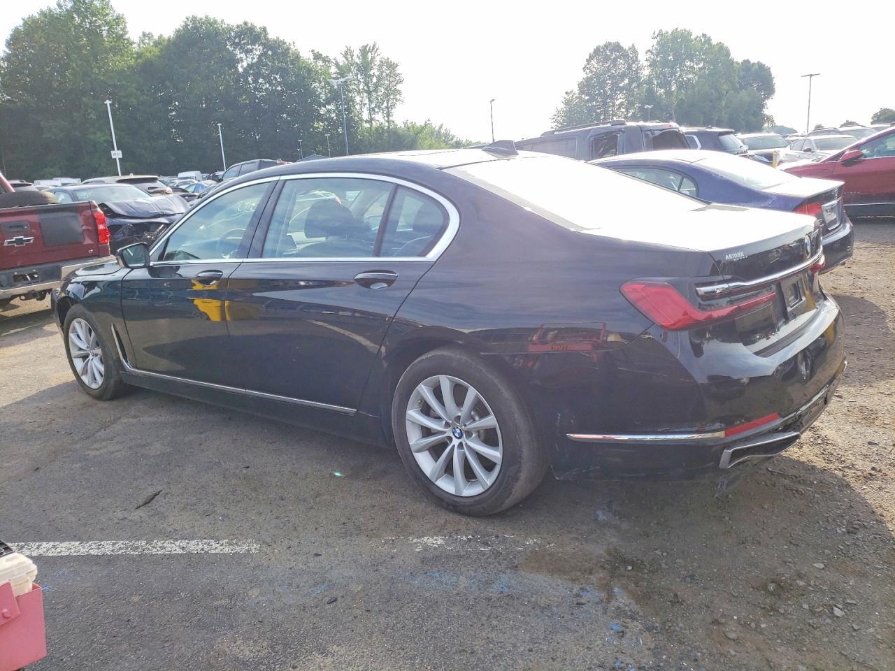 2020 BMW 740 I - zdjęcie 2