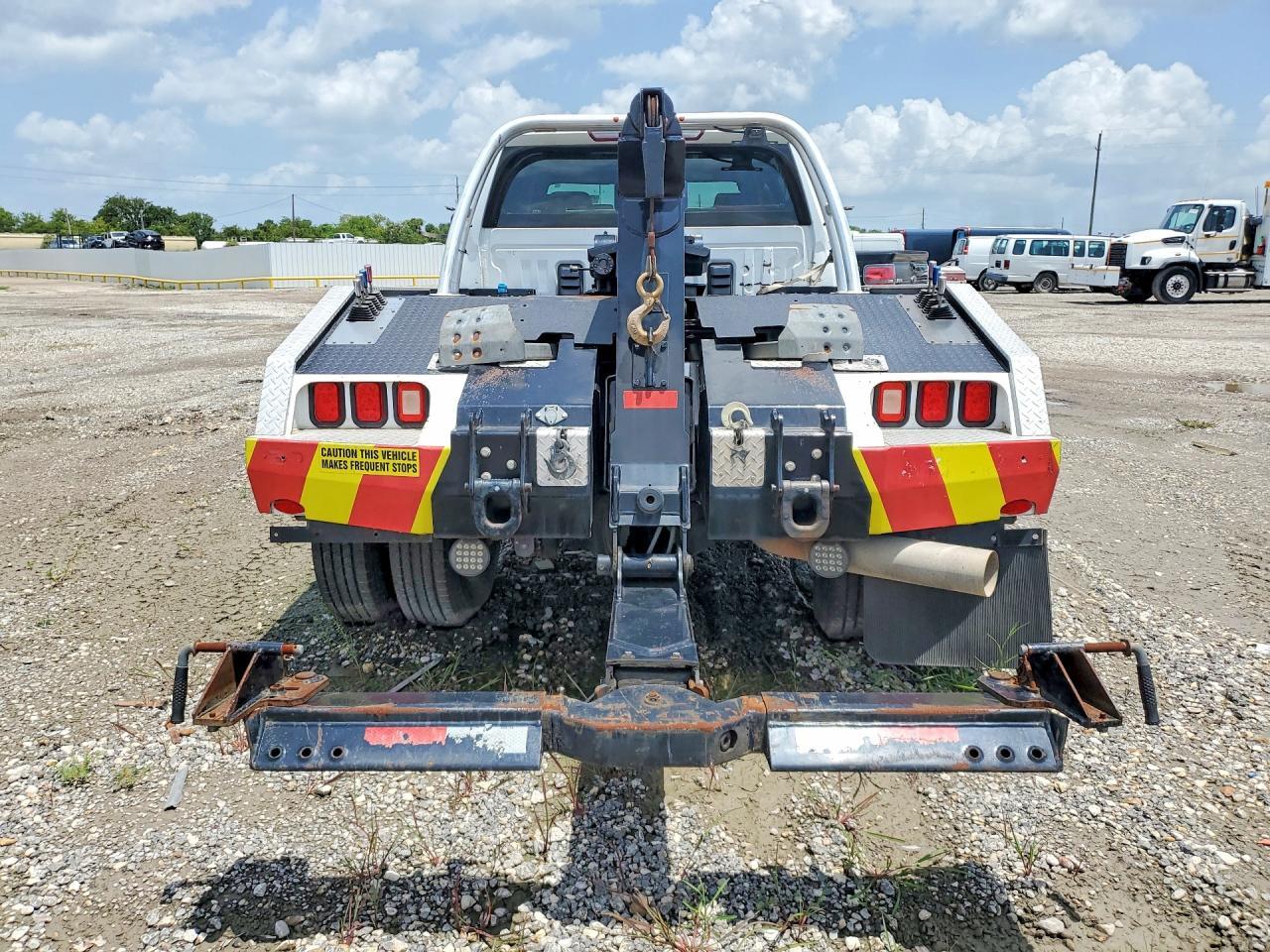 2021 Chevrolet Silverado C3500 - zdjęcie 6