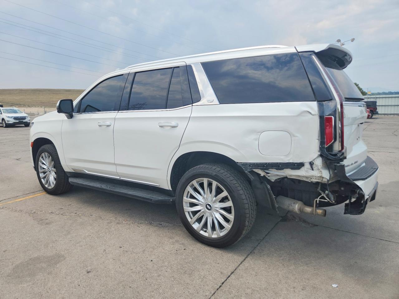2022 Cadillac Escalade Luxury - zdjęcie 2