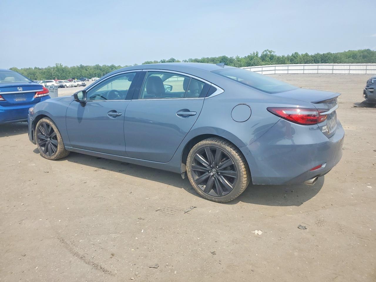 2021 Mazda 6 Grand Touring Reserve - zdjęcie 2
