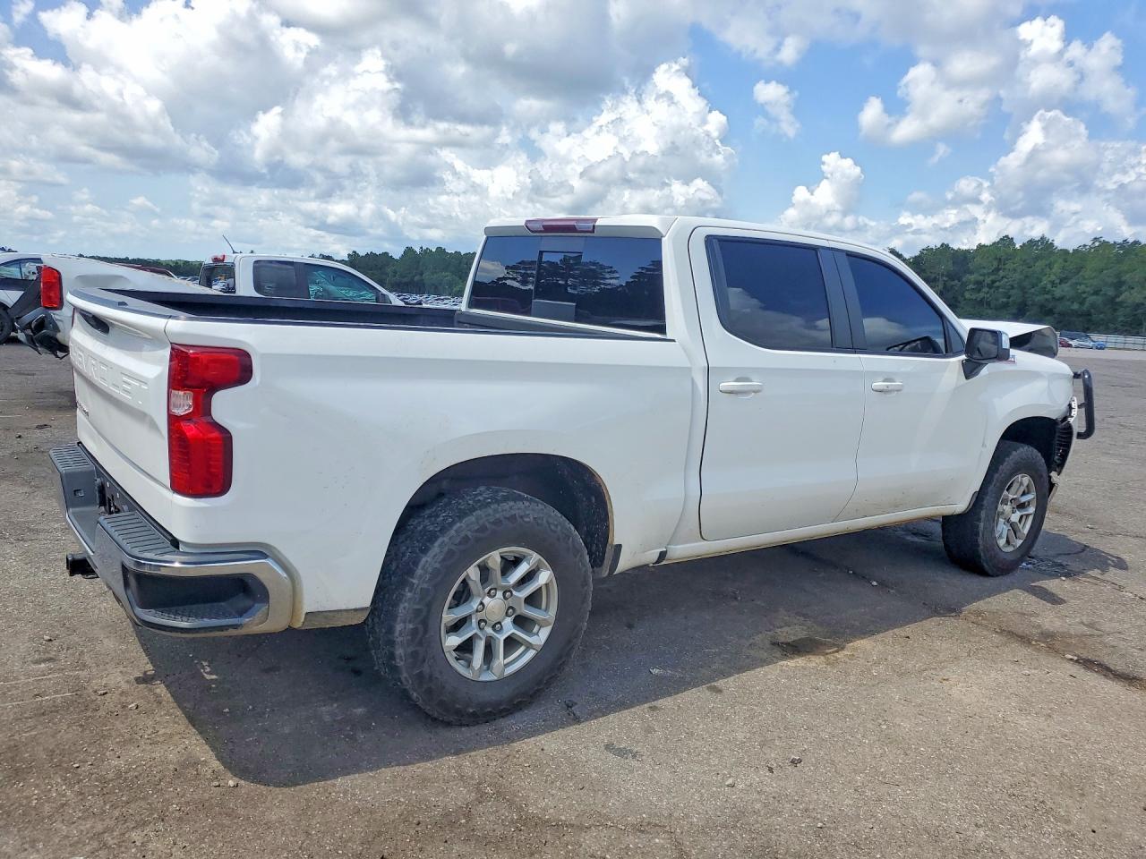 2022 Chevrolet Silverado K1500 Lt - zdjęcie 3