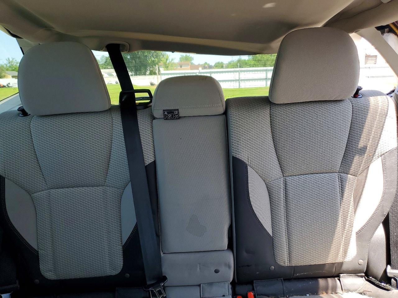 2021 Subaru Forester Premium - zdjęcie 10
