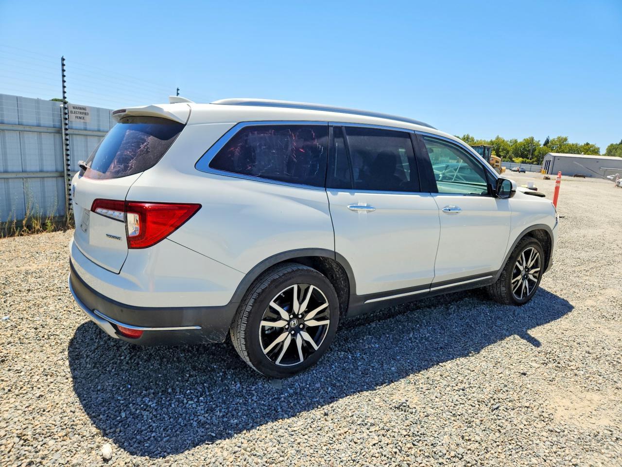 2019 Honda Pilot Touring - zdjęcie 3