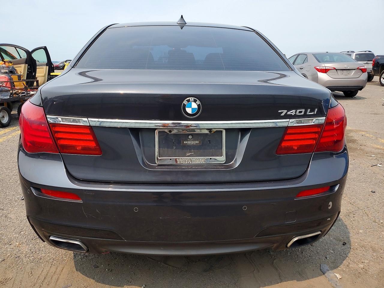 2013 BMW 740 Li - zdjęcie 6