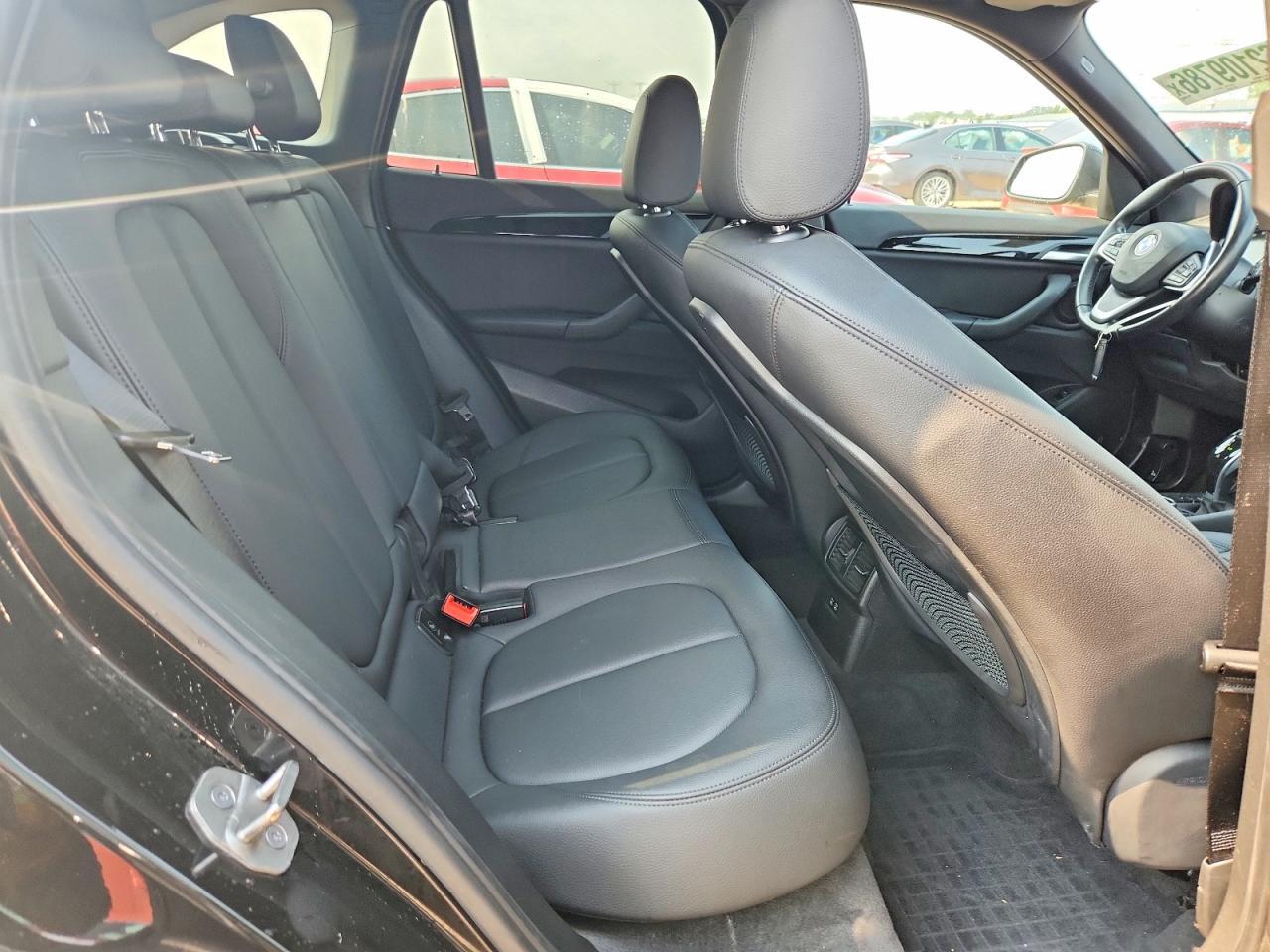 2021 BMW X1 Sdrive28I - zdjęcie 10