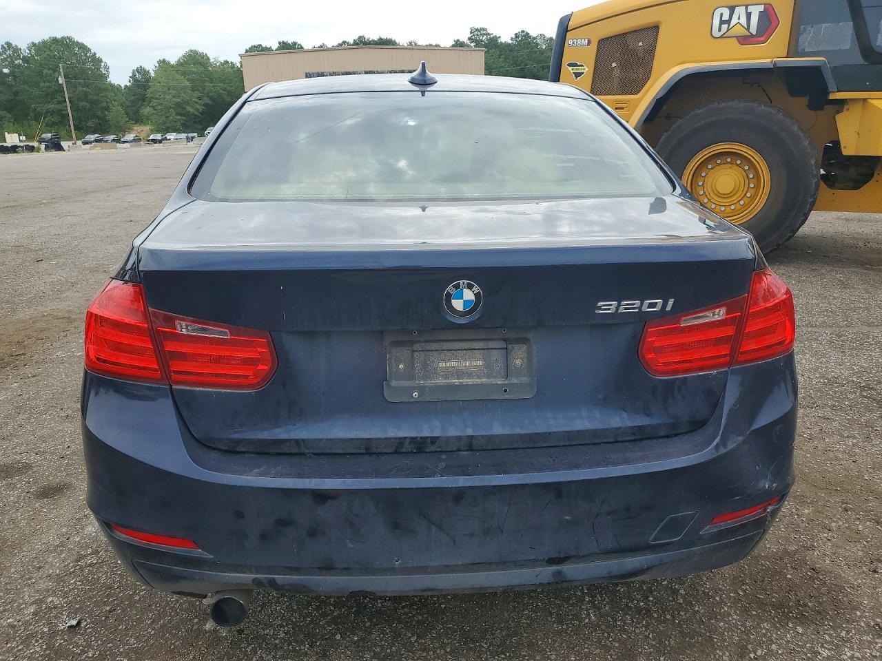 2014 BMW 320 I - zdjęcie 6
