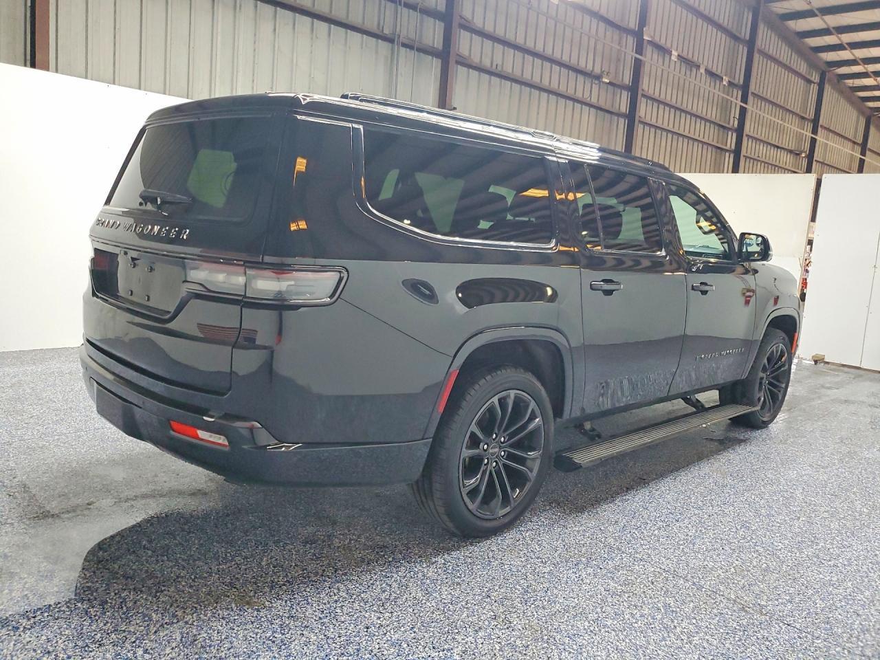 2024 Jeep Grand Wagoneer L Series Ii - zdjęcie 3
