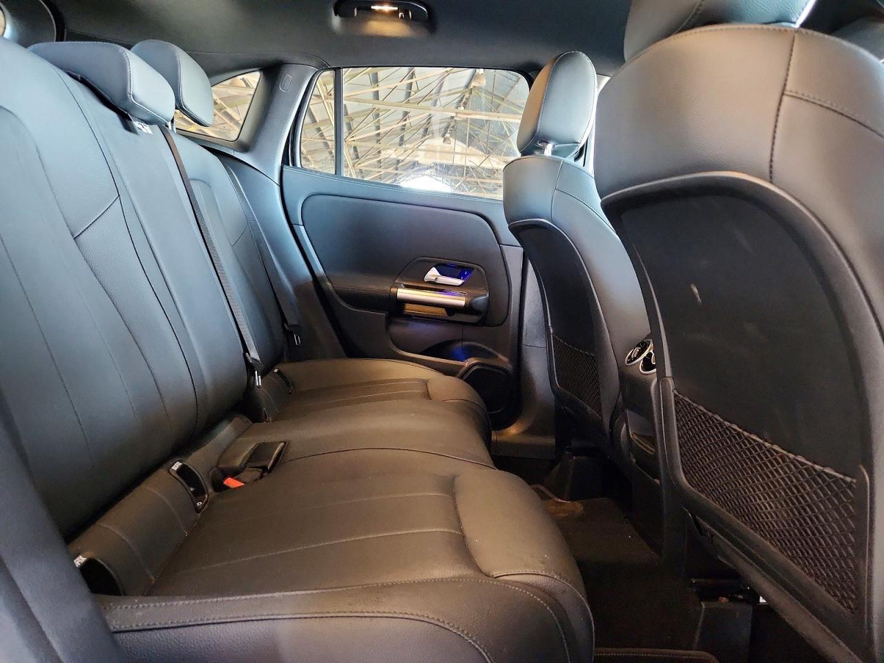 2023 Mercedes-Benz Gla 250 - zdjęcie 11