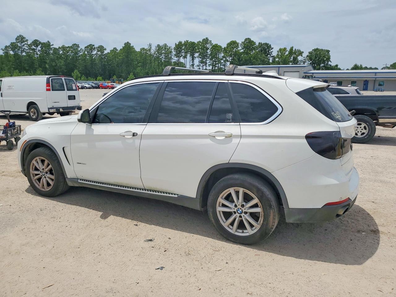 2015 BMW X5 xDrive35I - zdjęcie 2