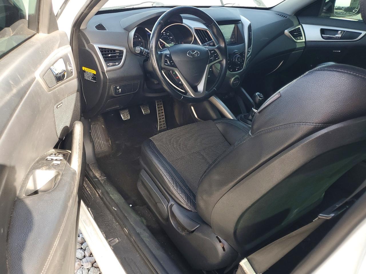2013 Hyundai Veloster Base - zdjęcie 8