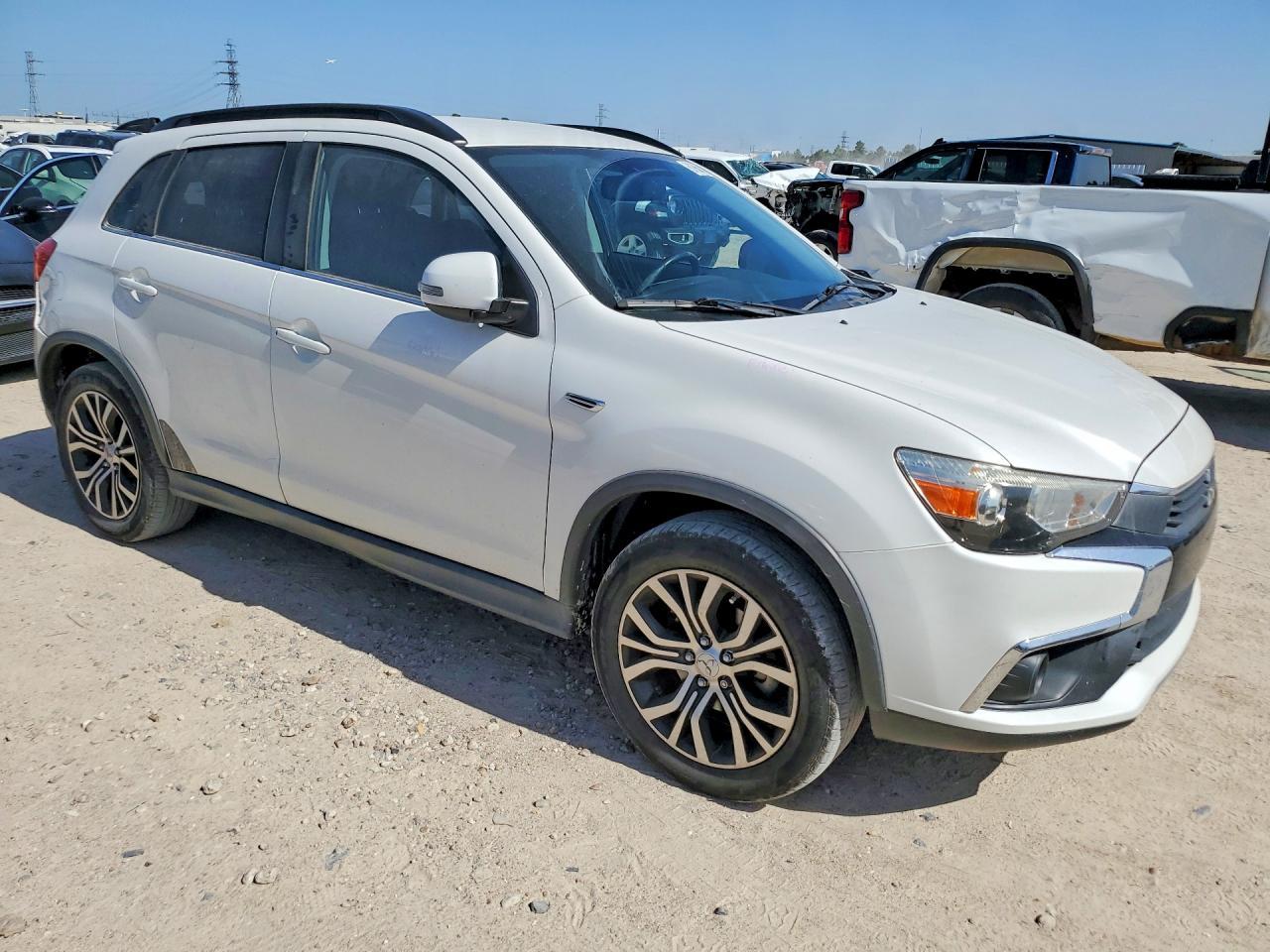 2017 Mitsubishi Outlander Sport Sel - zdjęcie 4