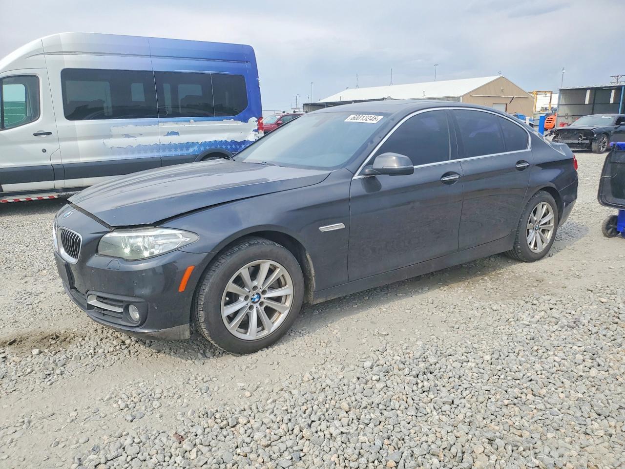 2016 BMW Seria 5 528i - zdjęcie główne