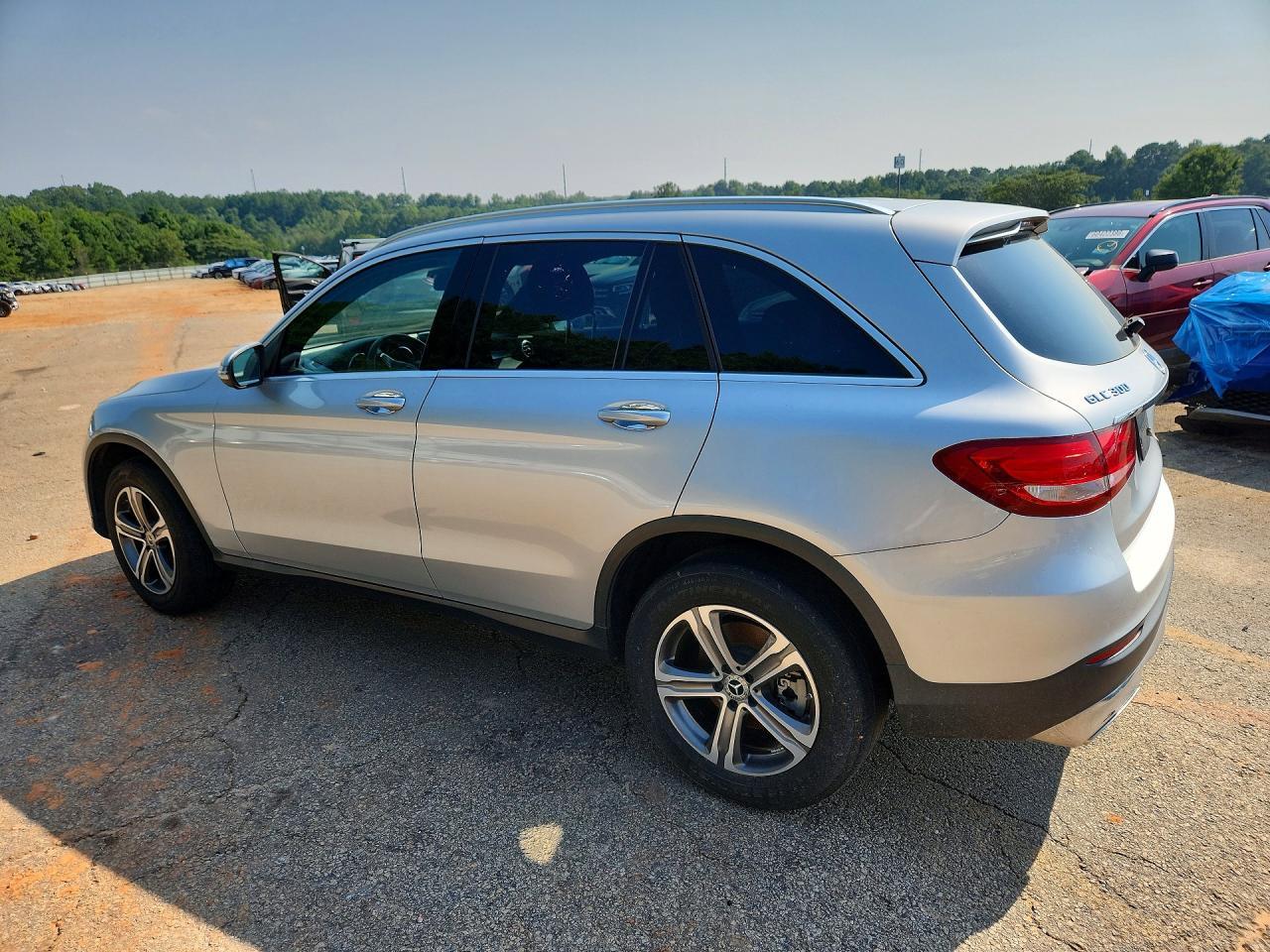 2017 Mercedes-Benz Glc 300 - zdjęcie 2