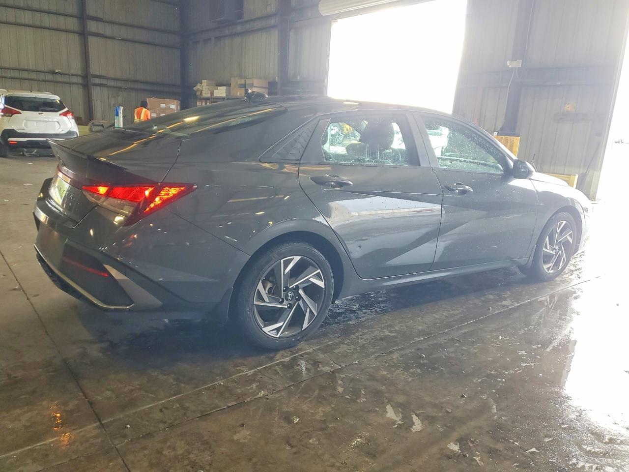 2025 Hyundai Elantra Sel Sport - zdjęcie 3
