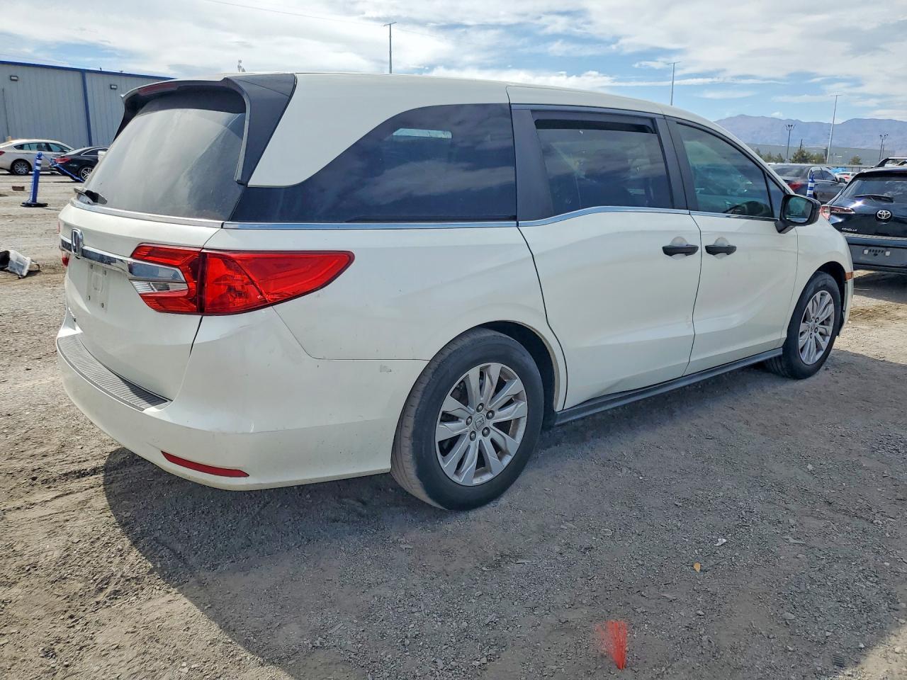 2019 Honda Odyssey Lx - zdjęcie 3