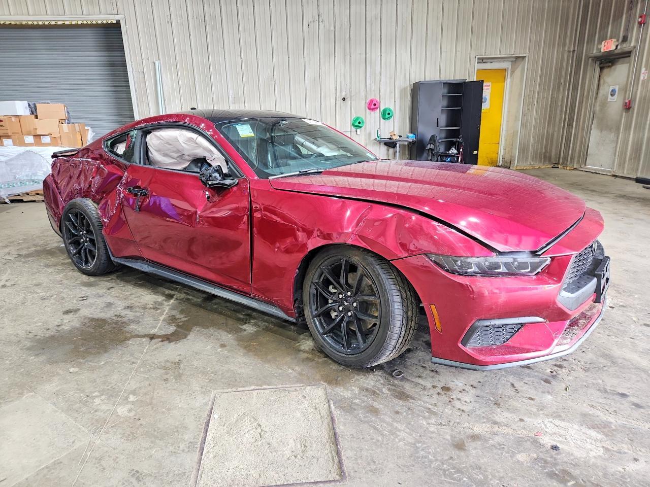 2025 Ford Mustang - zdjęcie 4