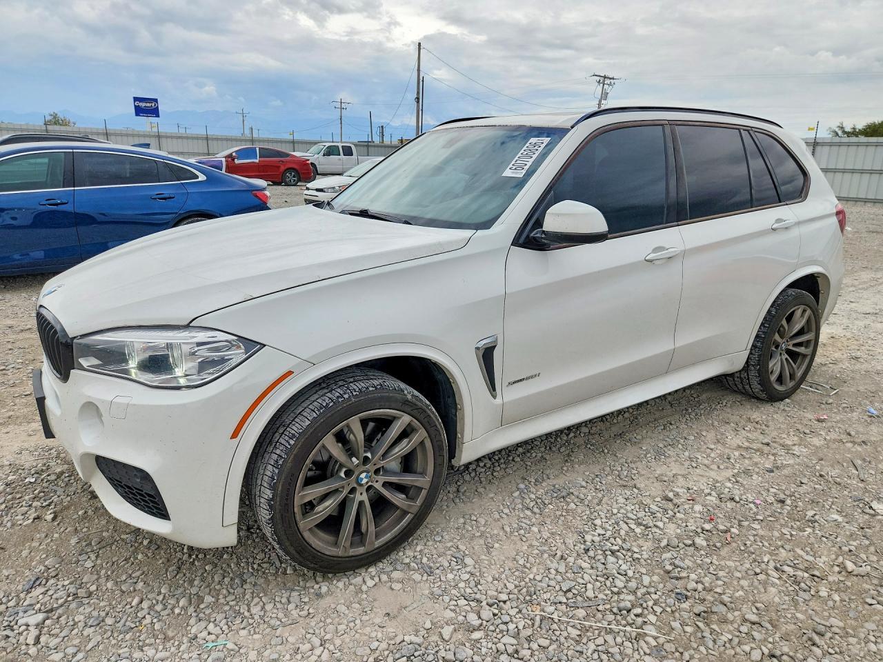 2016 BMW X5 xDrive50I - zdjęcie główne
