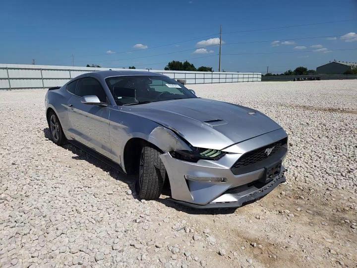 2020 Ford Mustang - zdjęcie 13