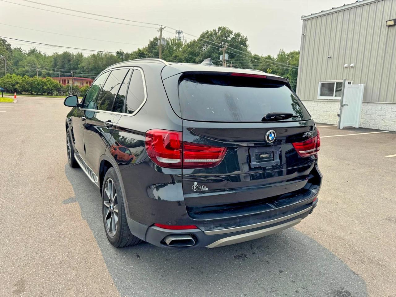 2015 BMW X5 xDrive50I - zdjęcie 2