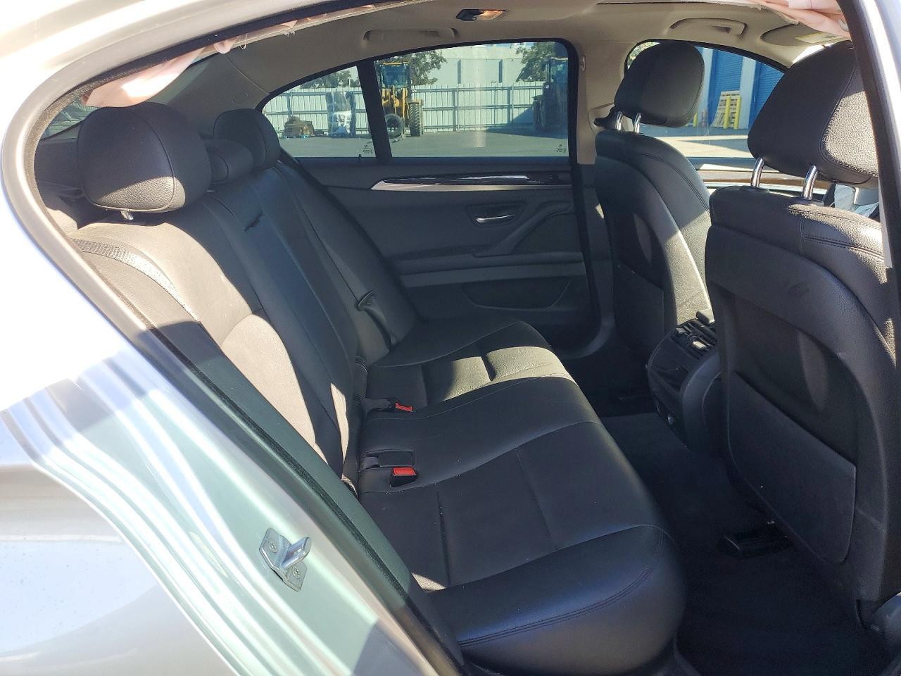 2014 BMW 535 I - zdjęcie 10