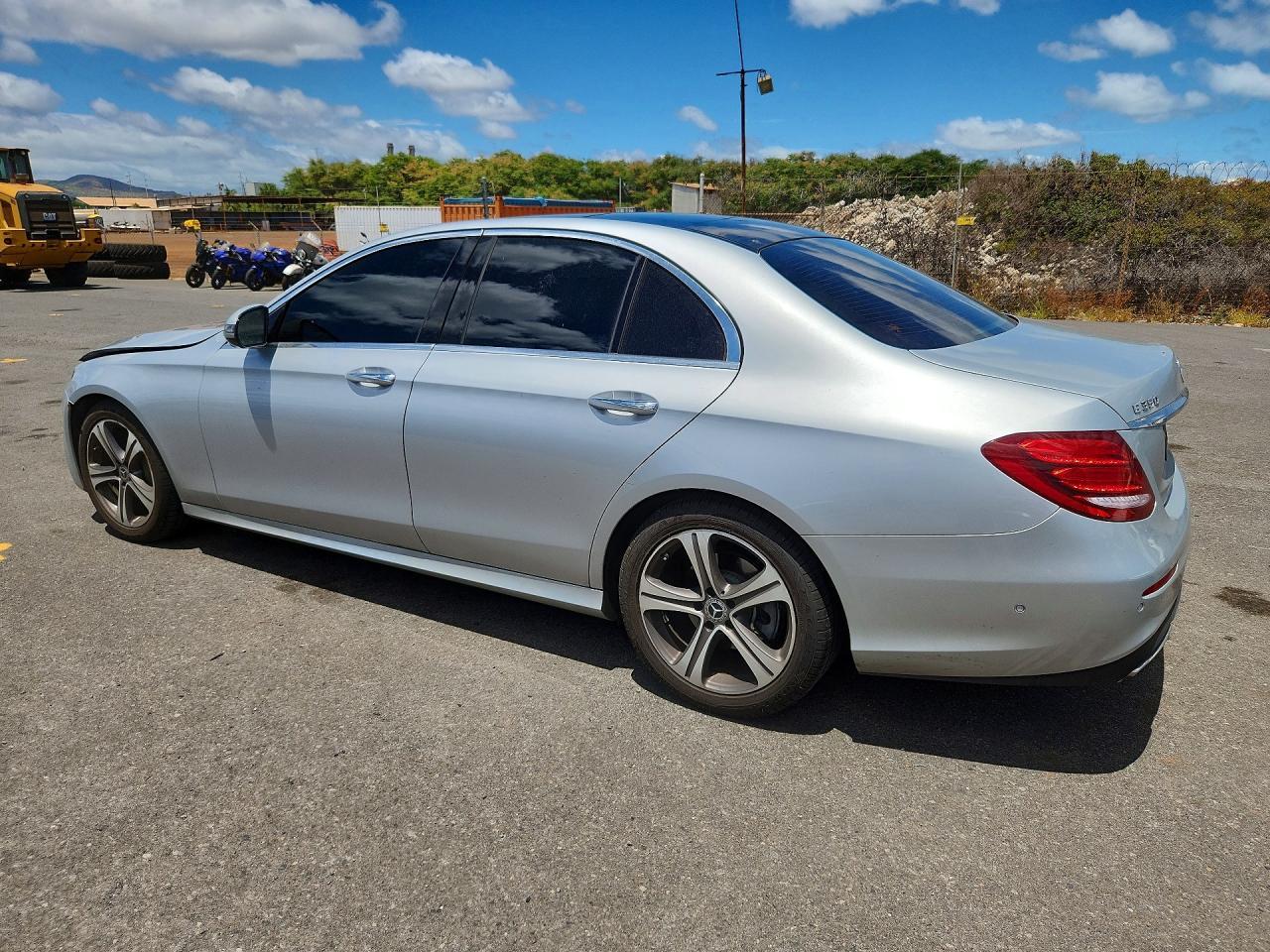 2020 Mercedes-Benz E 350 - zdjęcie 2