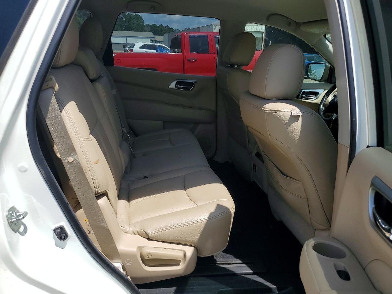 2018 Nissan Pathfinder Sv - zdjęcie 11