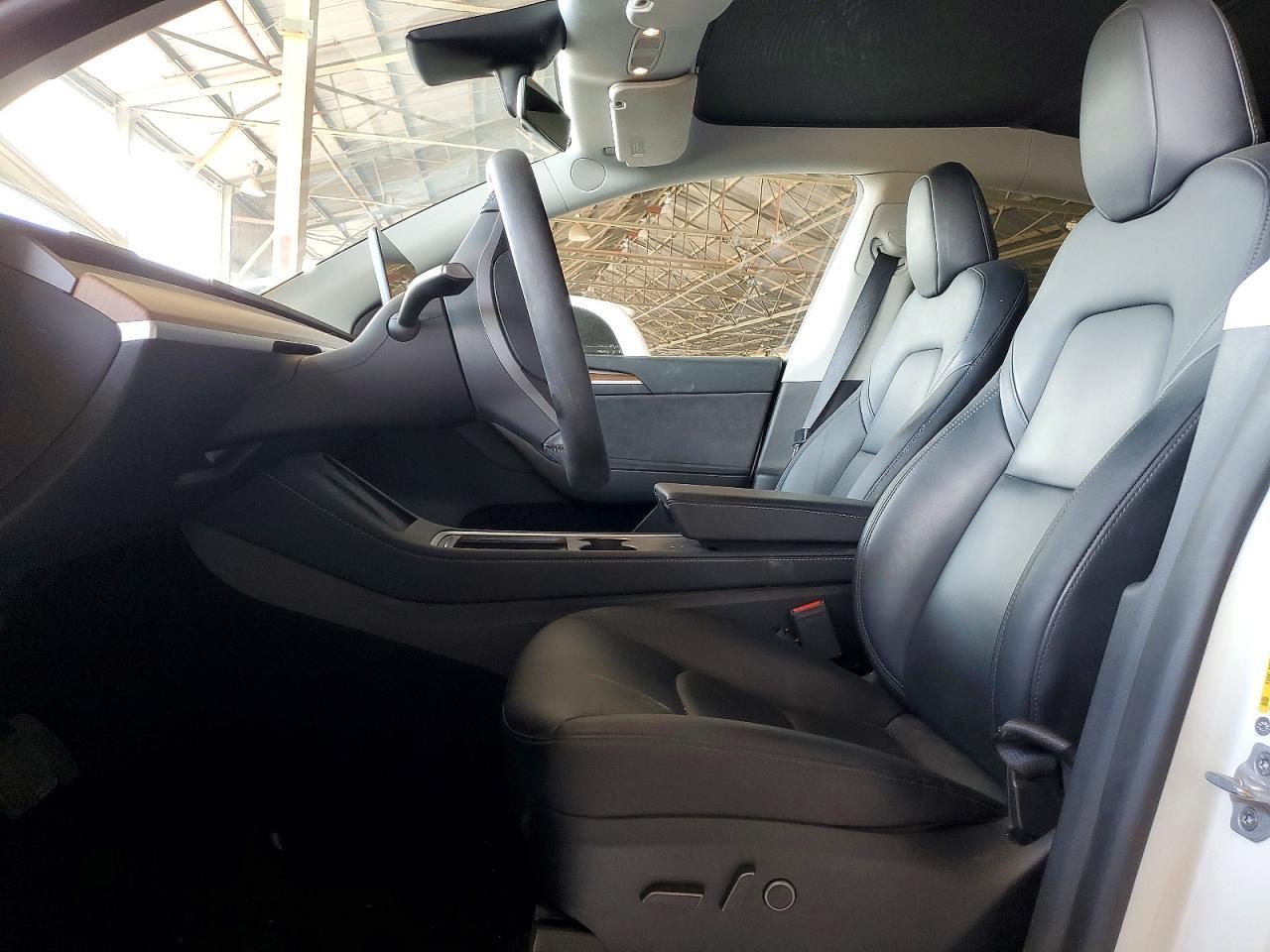 2023 Tesla Model Y - zdjęcie 7