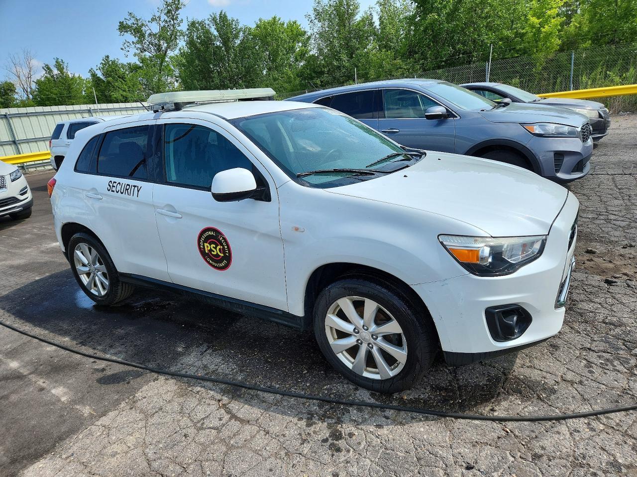 2015 Mitsubishi Outlander Sport Es - zdjęcie 4