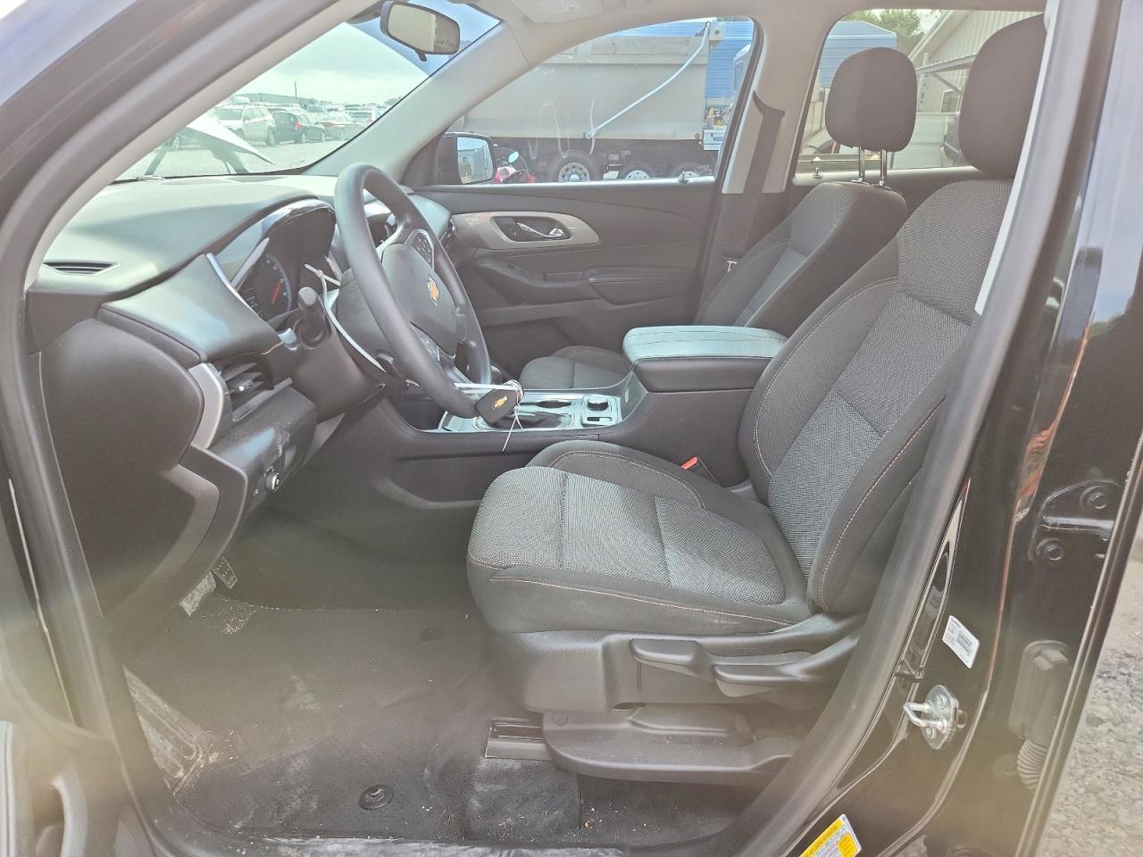2021 Chevrolet Traverse Ls - zdjęcie 7