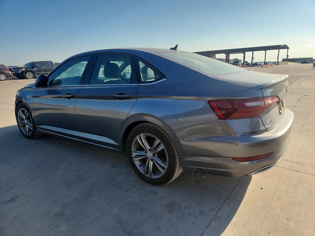 2021 Volkswagen Jetta S - zdjęcie 2