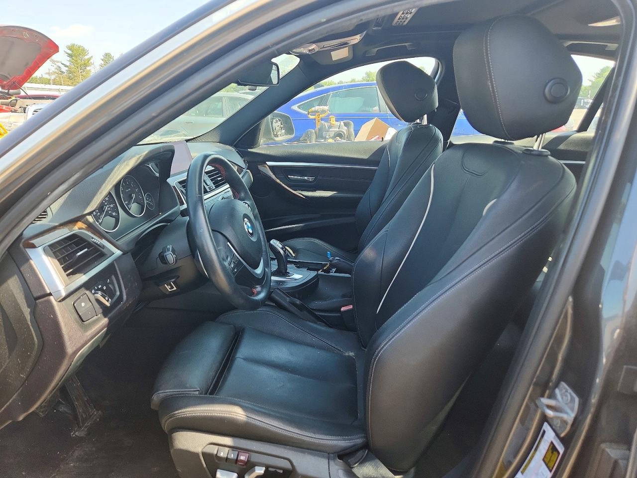 2017 BMW 330 Xi - zdjęcie 7