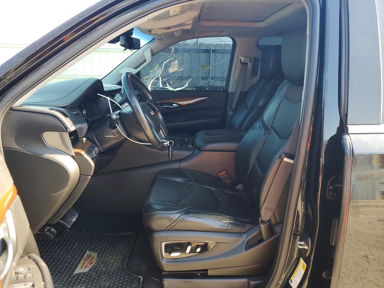 2017 Cadillac Escalade Luxury - zdjęcie 7
