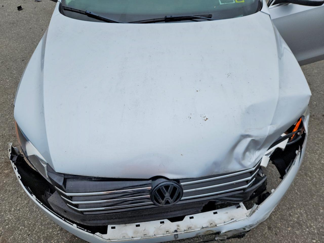 2015 Volkswagen Passat S - zdjęcie 11