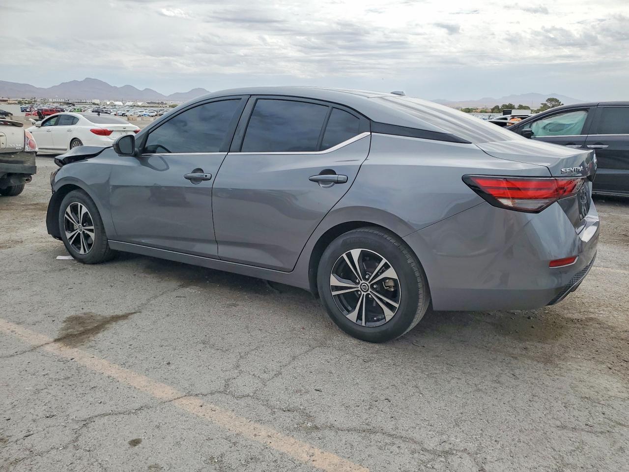 2023 Nissan Sentra Sv - zdjęcie 2