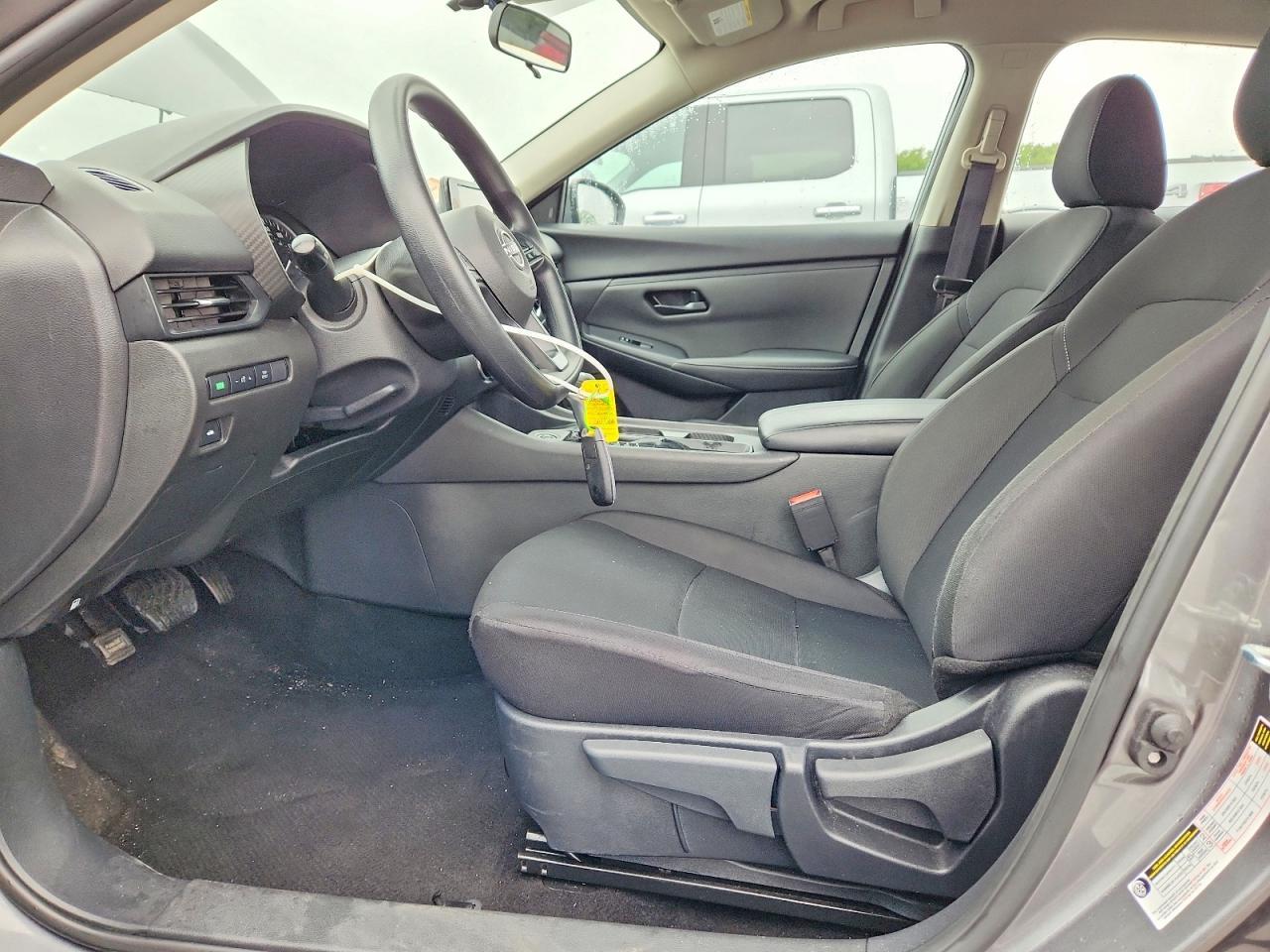 2025 Nissan Sentra S - zdjęcie 7