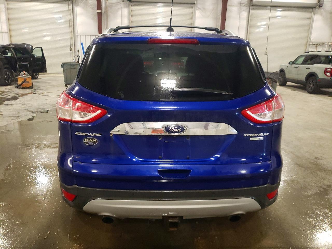 2014 Ford Escape Titanium - zdjęcie 6