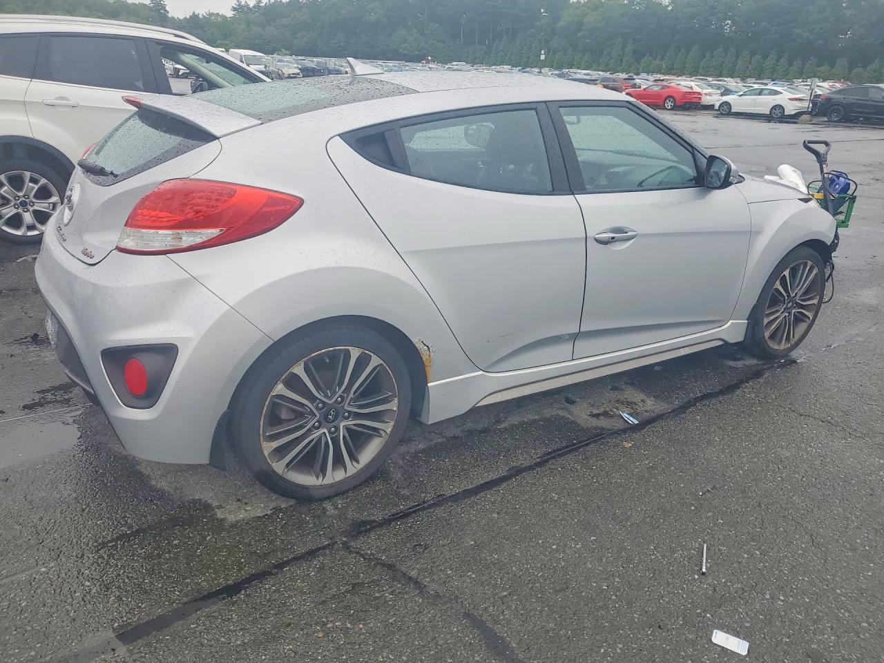 2016 Hyundai Veloster Turbo - zdjęcie 3
