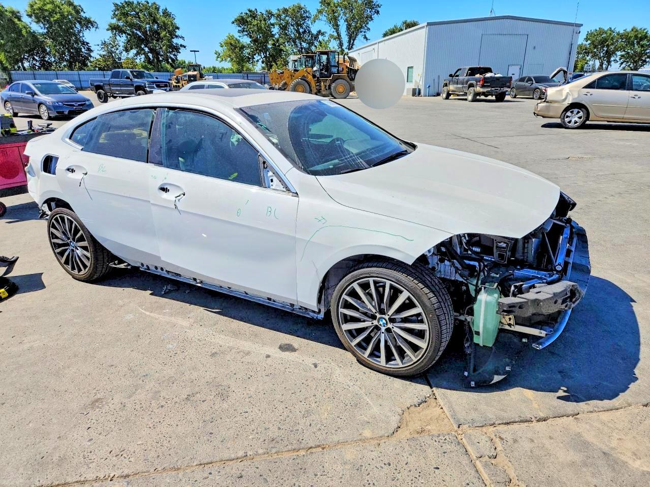 2021 BMW Seria 2 228i - zdjęcie 4