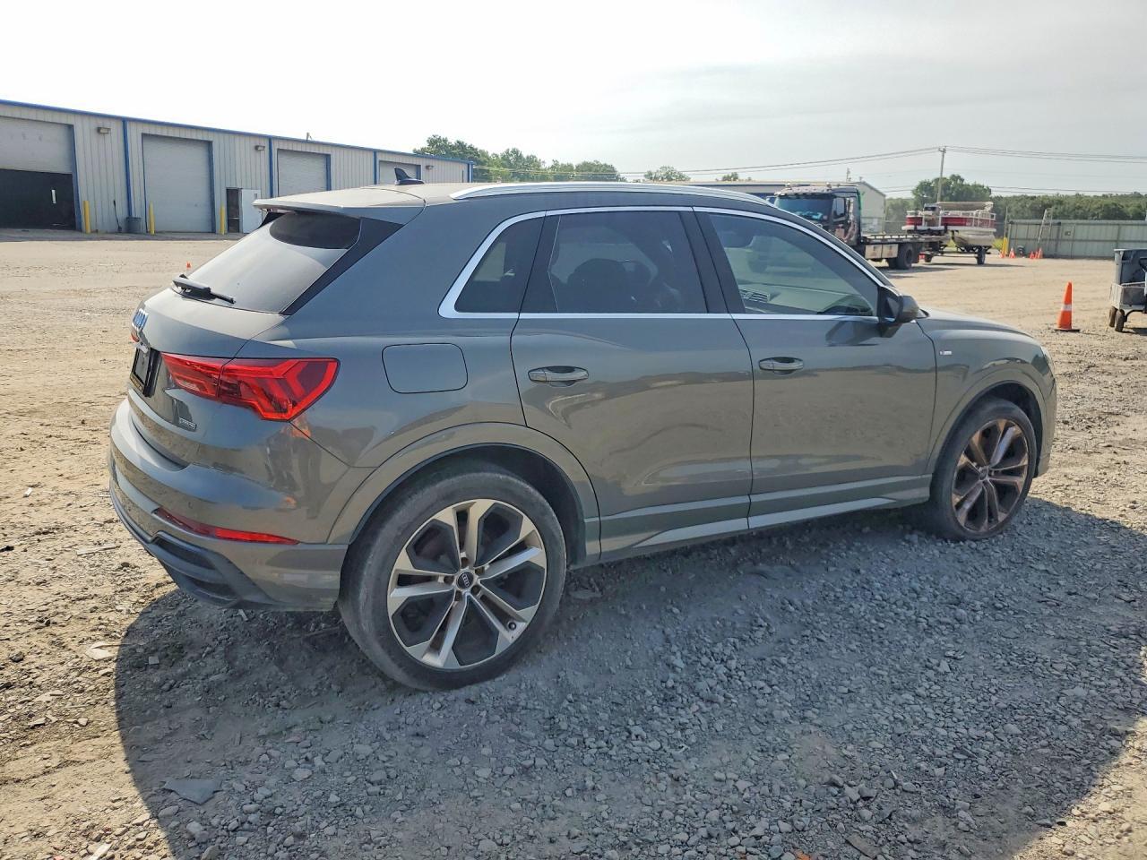 2020 Audi Q3 Premium Plus S-Line - zdjęcie 3