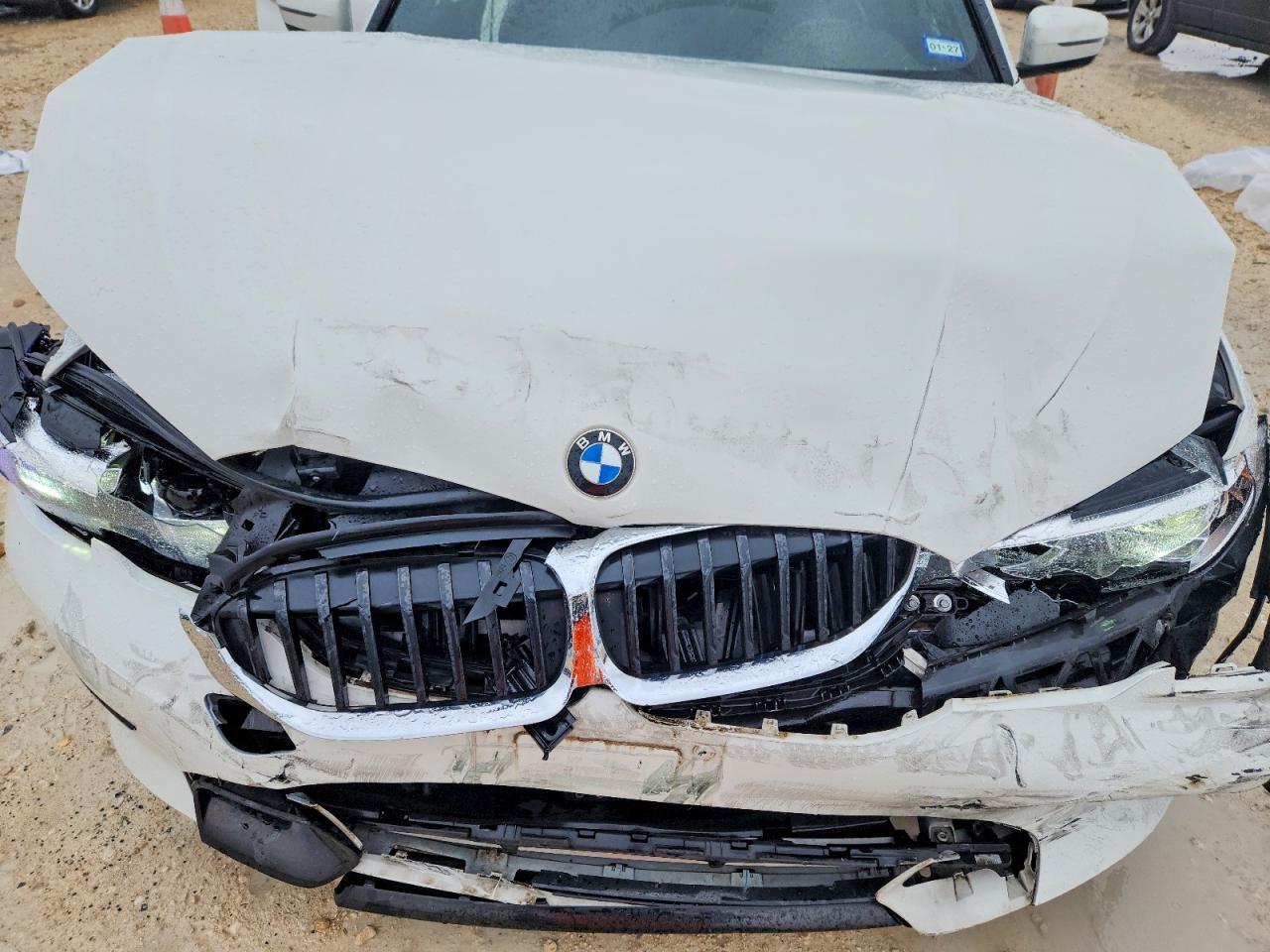 2020 BMW 330I - zdjęcie 11