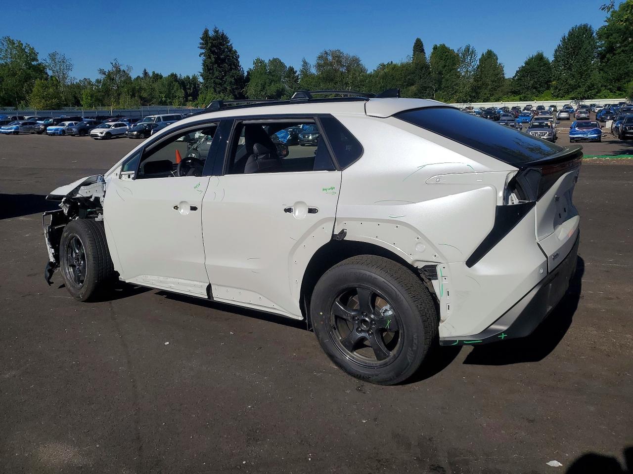 2026 Toyota Bz Xle Plus - zdjęcie 2