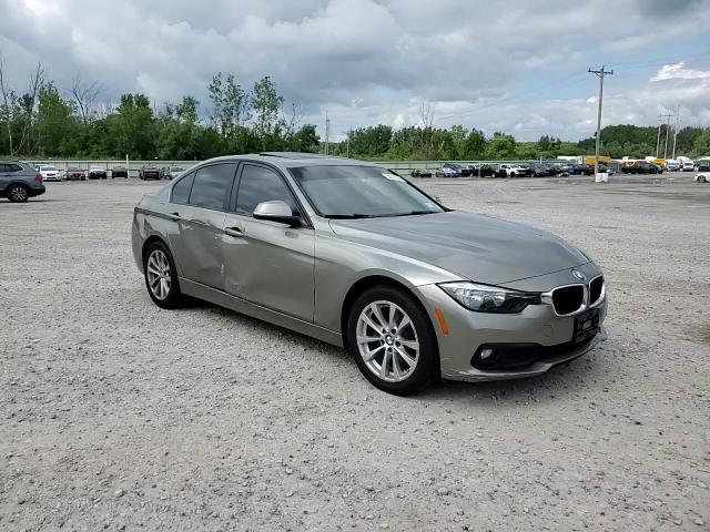 2017 BMW Seria 3 320i - zdjęcie 13