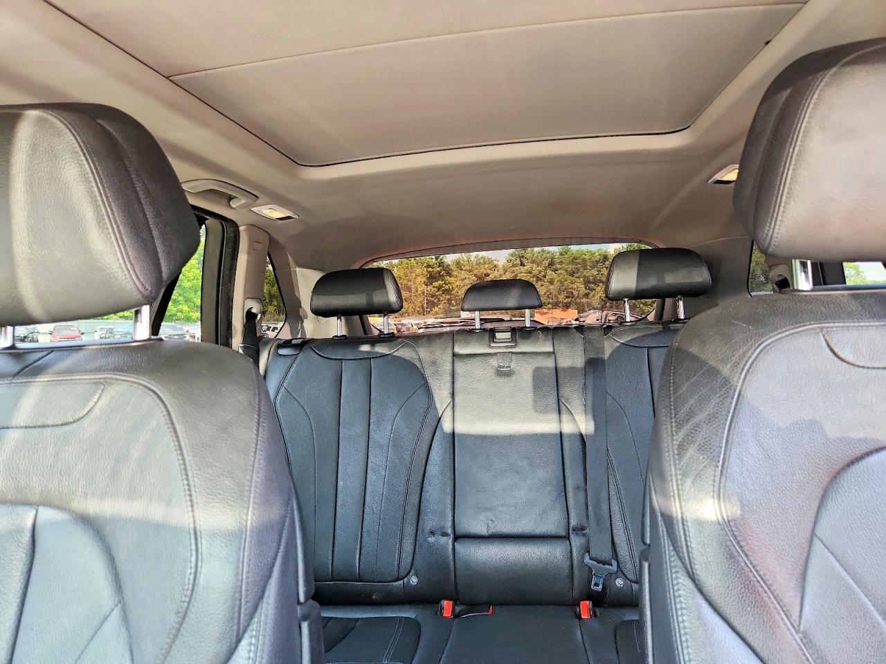 2016 BMW X5 xDrive35I - zdjęcie 10
