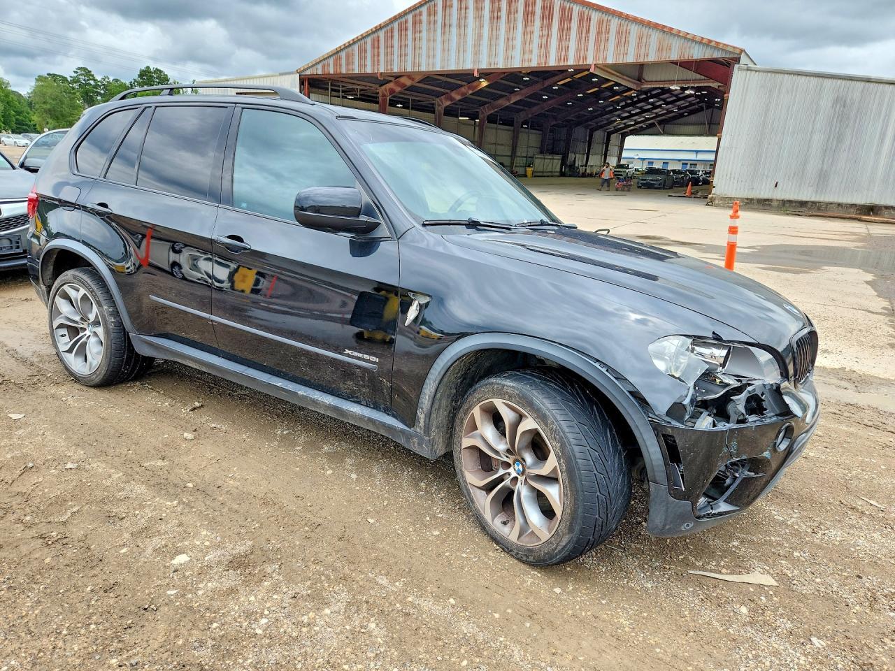 2013 BMW X5 xDrive50I - zdjęcie 4