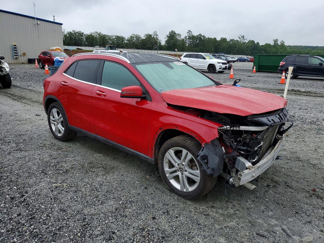 2018 Mercedes-Benz Gla 250 4Matic - zdjęcie 4