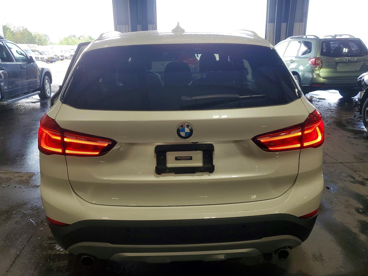 2016 BMW X1 xDrive28I - zdjęcie 6