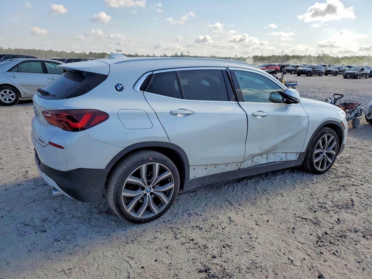 2020 BMW X2 xDrive28I - zdjęcie 3