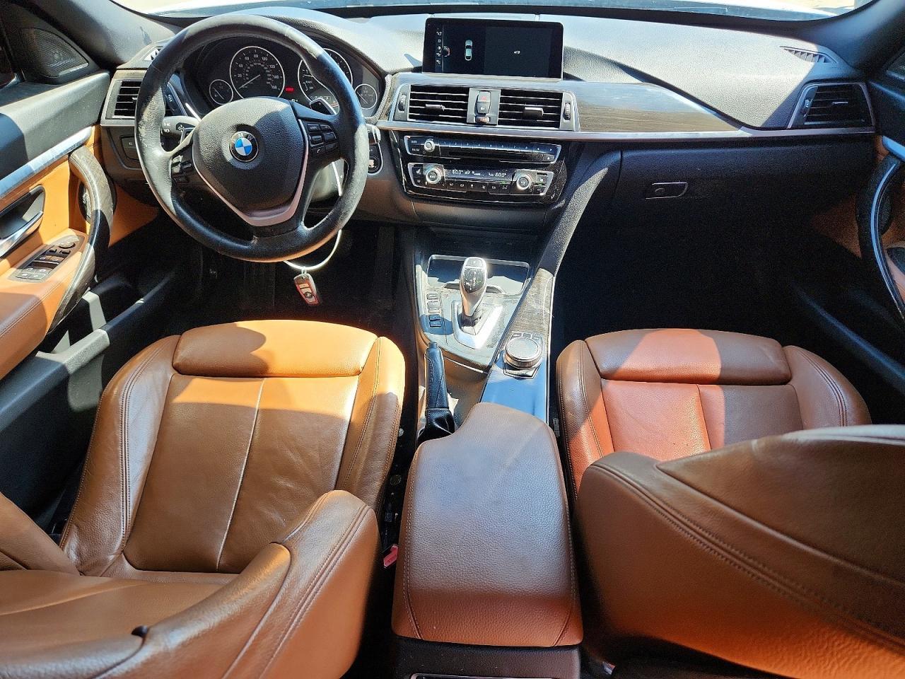 2017 BMW 330 Xigt - zdjęcie 8