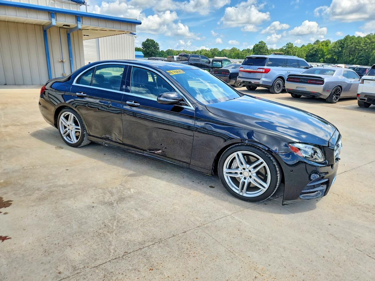 2017 Mercedes-Benz E 300 - zdjęcie 4