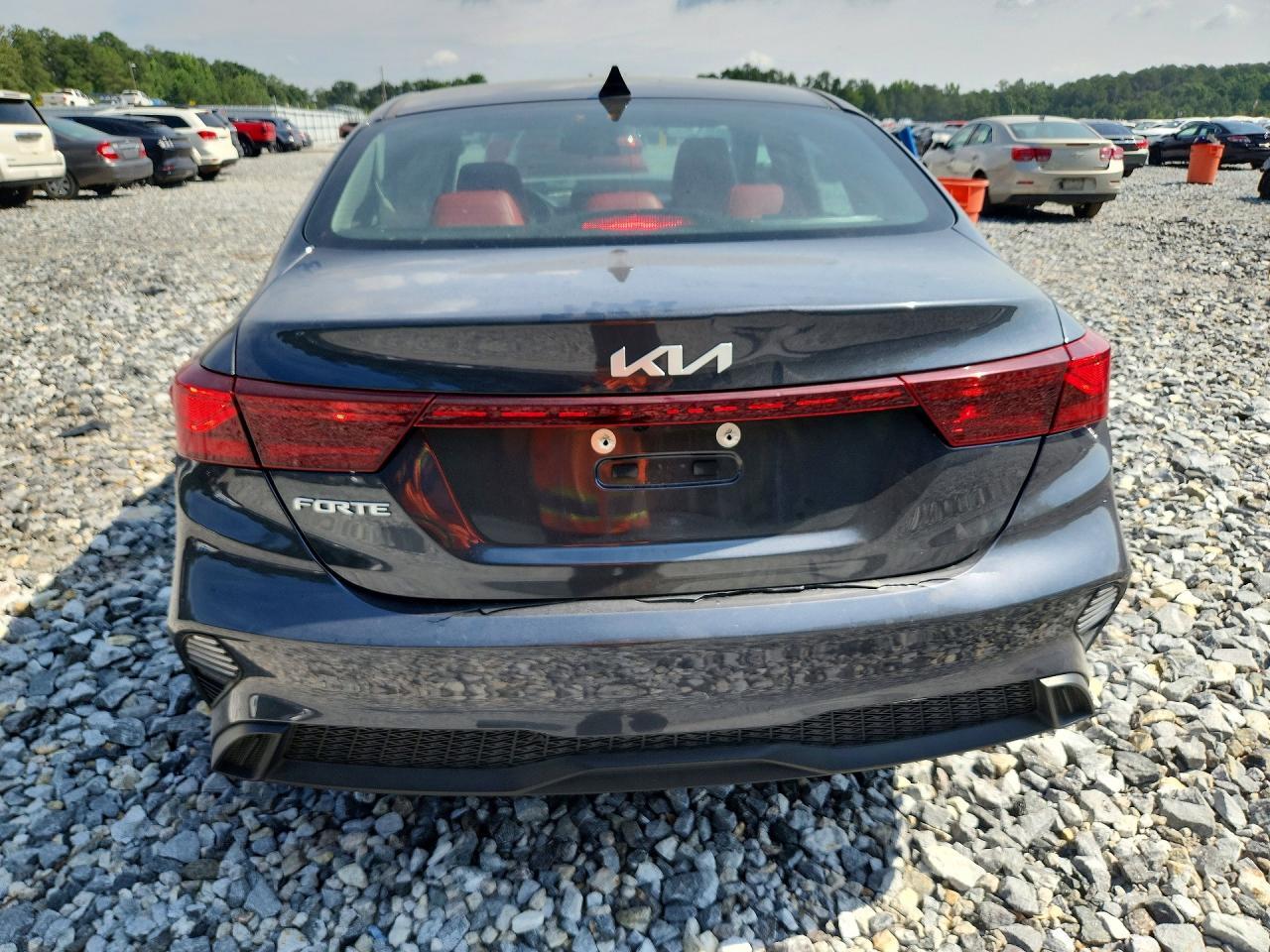 2024 Kia Forte Lxs - zdjęcie 6